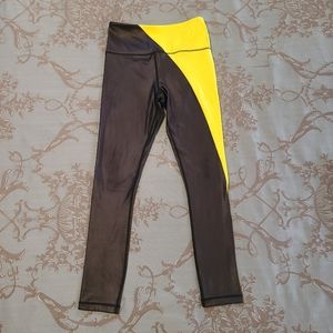 Zyia Active Neon Yellow Metallic Black Light N Tight Leggings Women’s Size Small